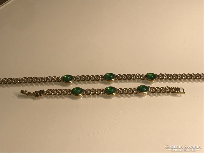 Jewelry set with thick gold-plated, emerald-colored glass eyes, 45 or. 18.5 cm