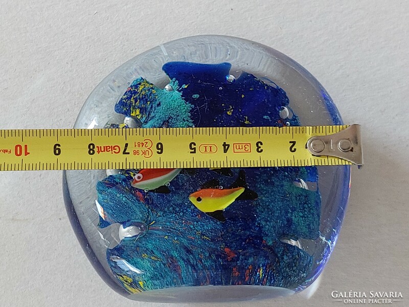 Muránoi levélnehezék halacskás ovális üvegdísz tengeri motívum