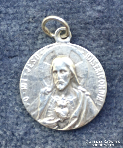 St. Regina 800 sterling silver small pendant