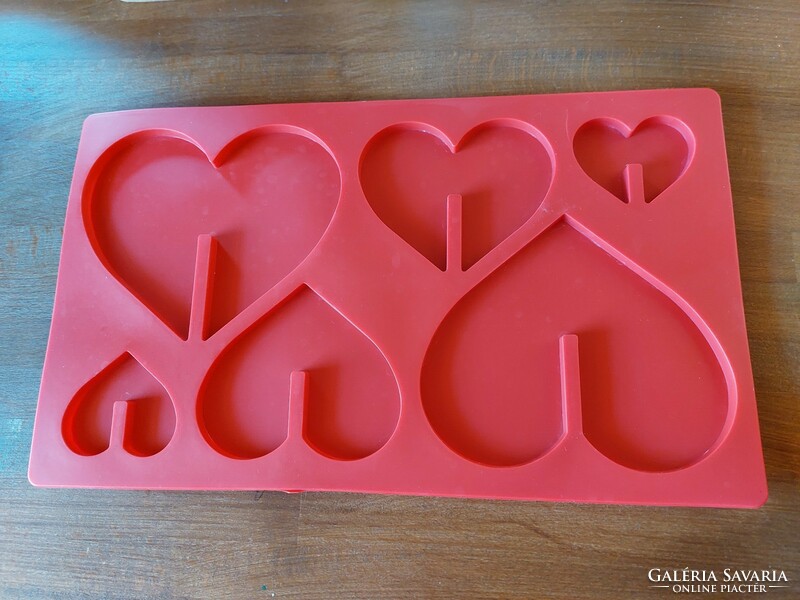 Silicone heart-shaped chocolate mold