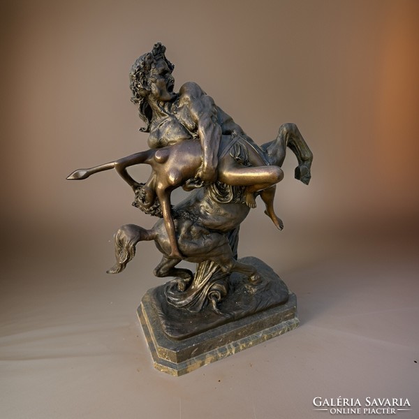 Albert-Ernest Carrier-Belleuse - Hippodameia elrablása bronz szobor márvány talapzaton