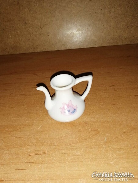 Baba játék porcelán manófüles kiöntő 3,5 cm magas (1/p)