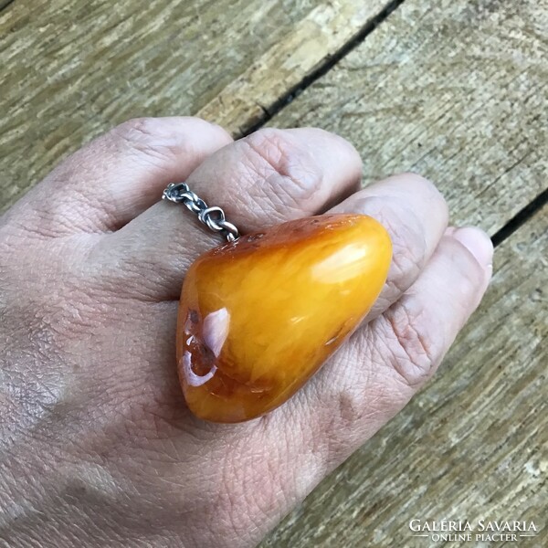 Old large amber stone ring