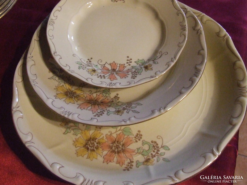 Hand painted zsolnay tableware