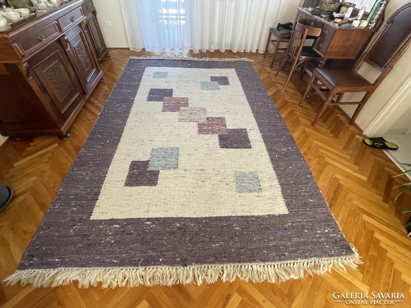 Wool rug