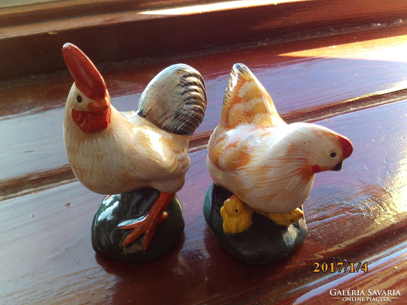 Hen and rooster ceramic figure