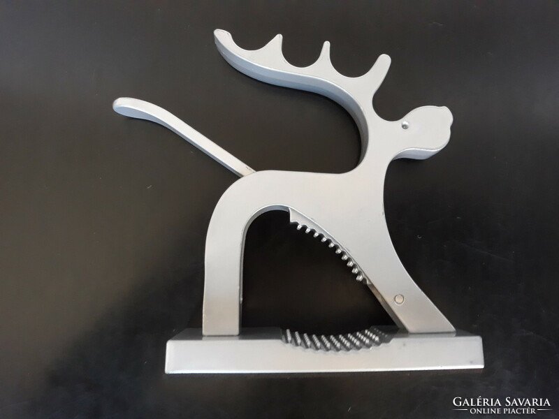 Reindeer-shaped metal nutcracker