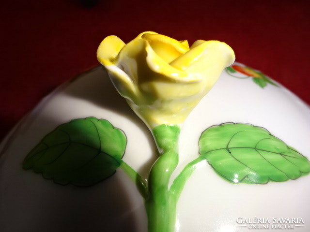 Herendi porcelán, eper mintás cukortartó tető, sárga rózsával, átmérője 12 cm. Vanneki! Jókai.
