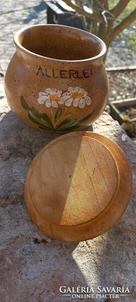 Ceramic lidded kitchen storage