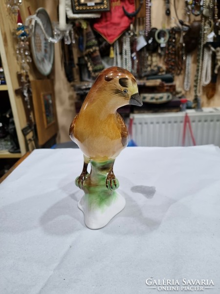 Iparmüvészeti kerámia madár figura