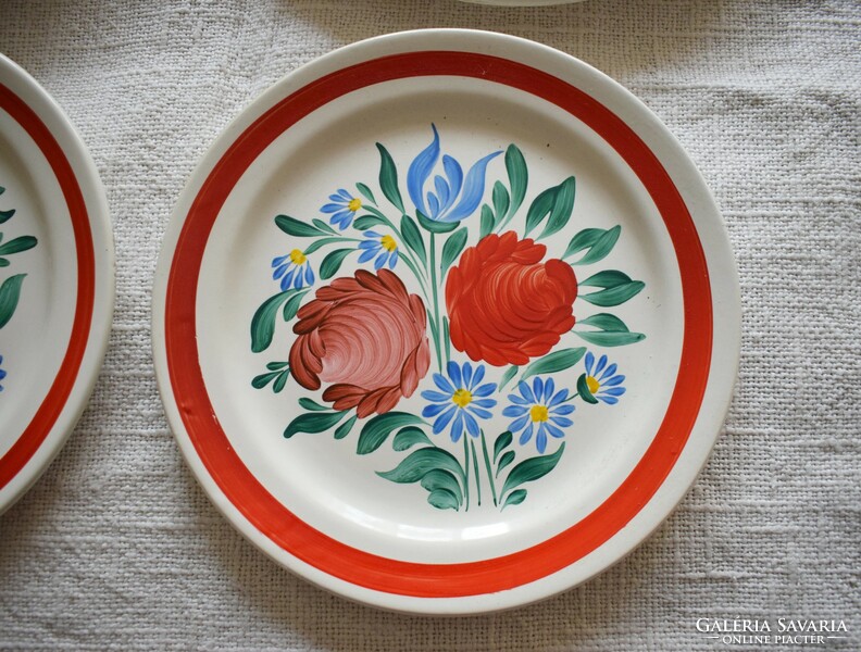 Gránit festett virág mintás fali tányér dísztányér 2x 20,5 cm ; 2x 24 cm 4db.