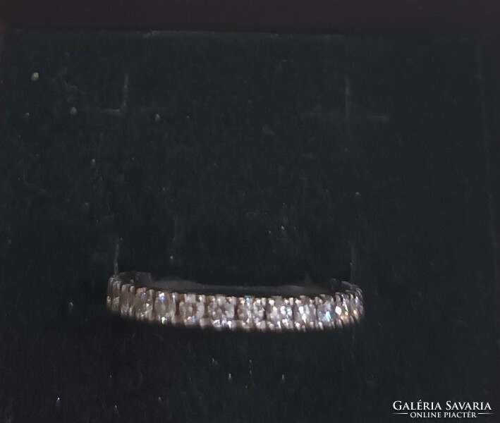 Diamond wedding ring 18k