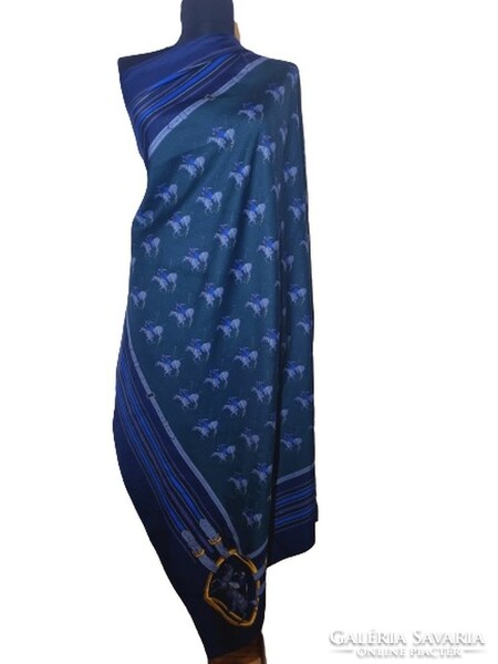 Feliciani vintage shawl 120x115 cm. (6640)