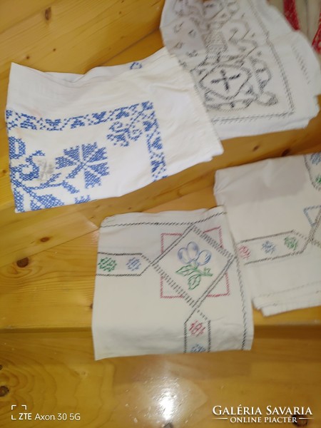 6 old tablecloths for sale