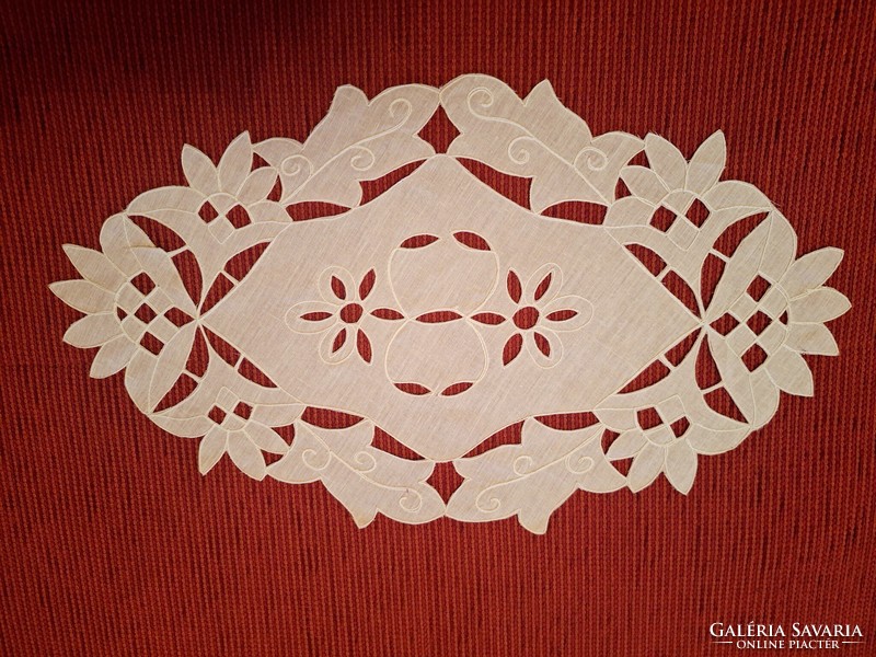 White riselle tablecloth