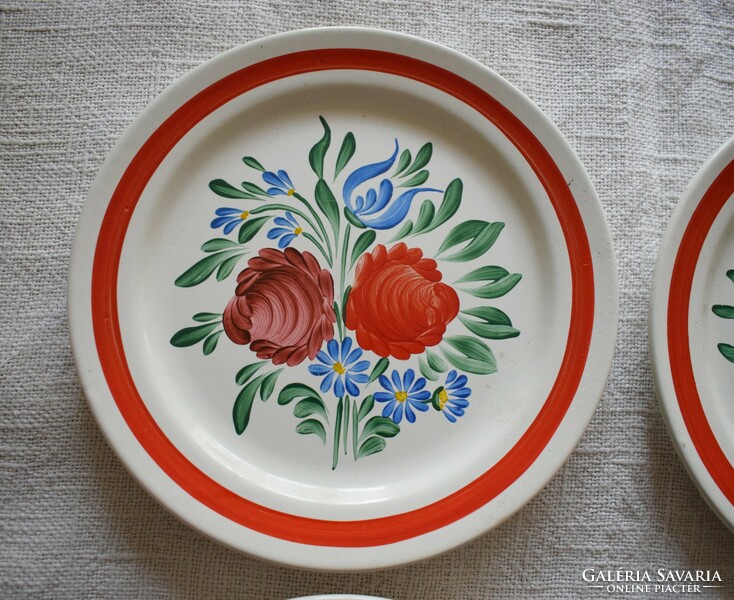 Gránit festett virág mintás fali tányér dísztányér 2x 20,5 cm ; 2x 24 cm 4db.
