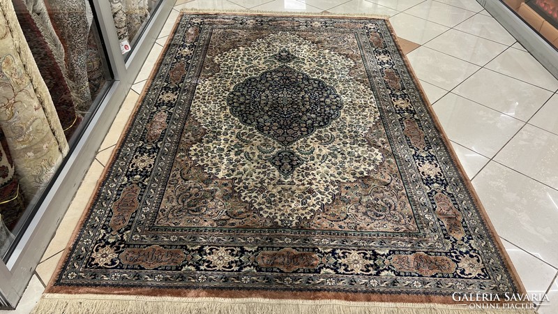 3452 Álomszép Pamut Selyem Isfahani Gépi Perzsa Szőnyeg 150X230CM Ingyen Futár