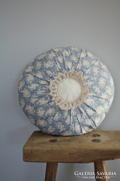 Floral-patterned rosy country blue round cushions - they are beautiful