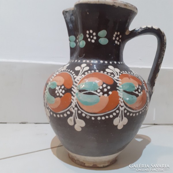 Old folk pottery