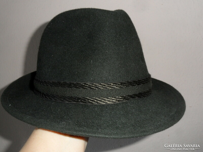 Alpenvelour green hunting hat
