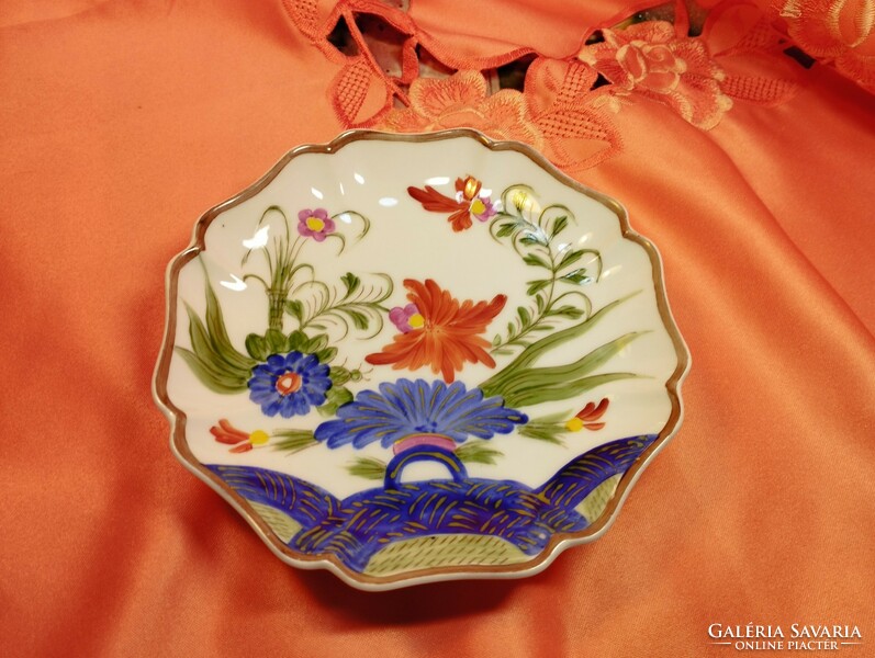 Hand-painted Japanese porcelain bowl, decorative plate with ruffled edges