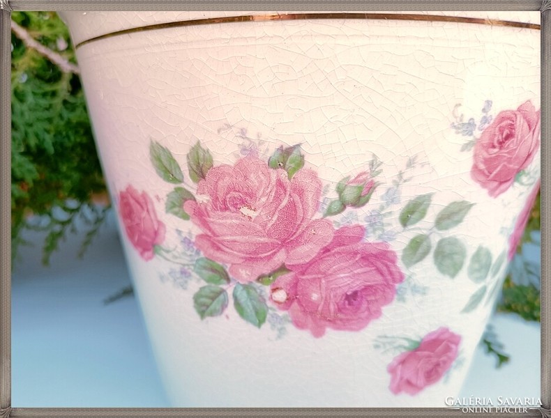Zsolnay ( 1880-1900 körüli ) porcelánfajansz, porcelán, rózsás virágcserép, kaspó