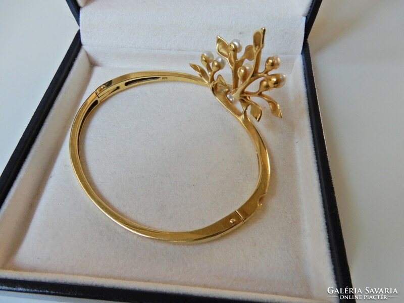 Old 14k yellow gold bracelet with real pearls