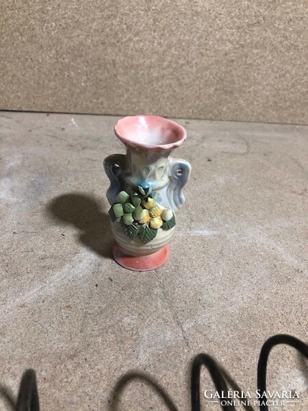 Porcelain vase, 12 cm high work, 2073