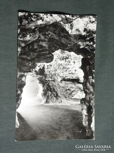 Postcard, tread, spring cave detail