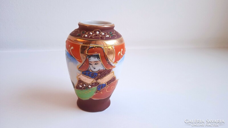 Satsuma style small vase