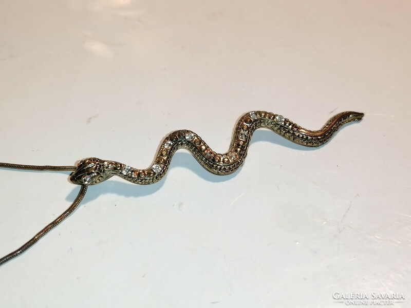 Kígyó medál (577)