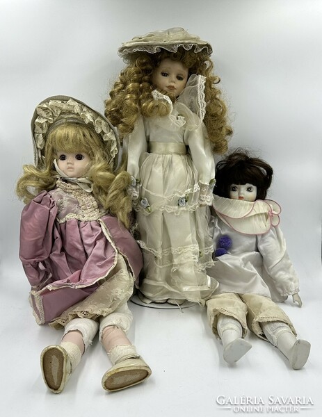 3 porcelain dolls, 44 cm high