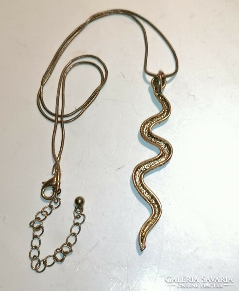 Snake pendant (577)