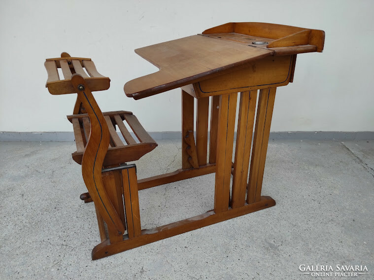 Antique school desk, particularly decorative school equipment school desk 367 5715
