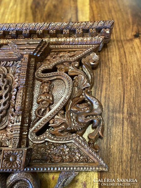 Nepali pava kapu, gondosan kezzel faragott fali dekoracio, 50x30 cm