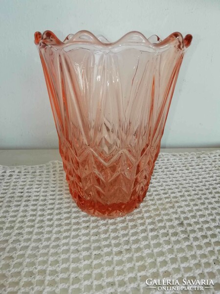Retro salmon colored glass vase