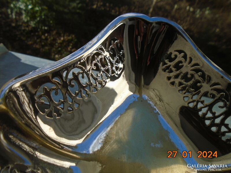 English epns silver-plated diamond-shaped bowl with an openwork pattern