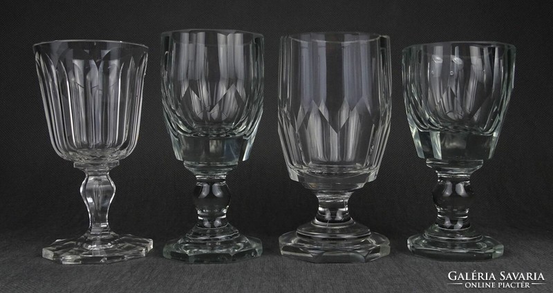 1O725 Antik vegyes talpas Biedermeier üveg pohár 4 darab