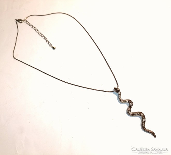 Snake pendant (577)