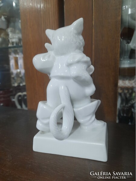 Herendi Csizmás Kandúr Fehér Porcelán Figura.15 cm.