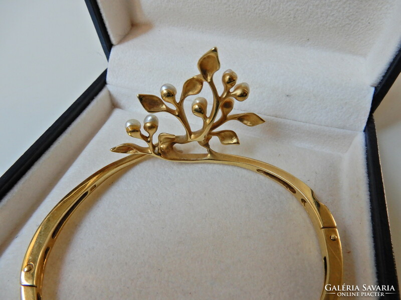 Old 14k yellow gold bracelet with real pearls