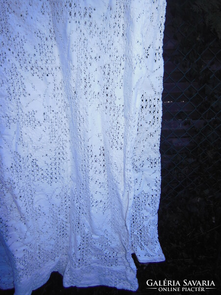 Curtain - hand crocheted - 270 x 270 cm - extremely labor intensive -- old - Austrian
