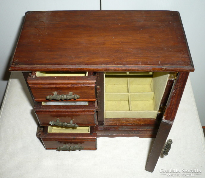 Old wooden display case for jewelry, with drawers, glass door, mirror, 17x21x10 cm.