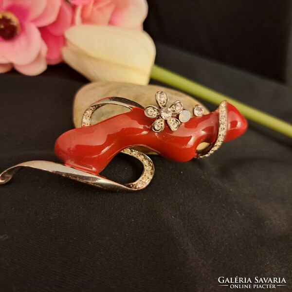 Fire enamel and zircon brooch 5 cm