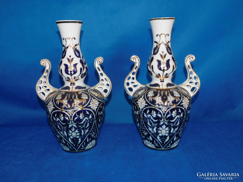 A pair of baroque vases from Hollóháza