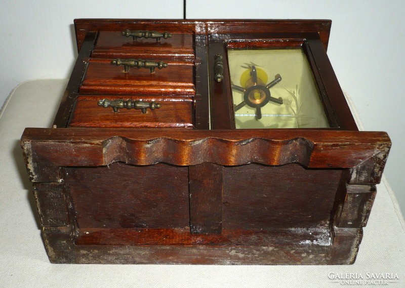 Old wooden display case for jewelry, with drawers, glass door, mirror, 17x21x10 cm.