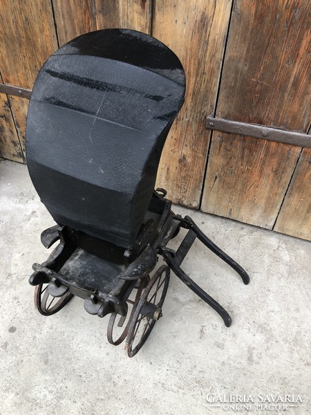 Old toy carriage