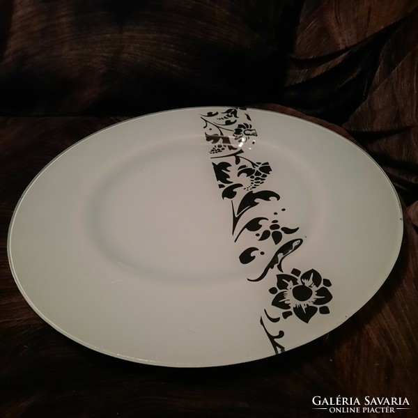 Üveg tányér, virágmintás dekorral