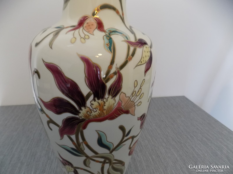 Új Zsolnay 42 cm Orchideás váza!