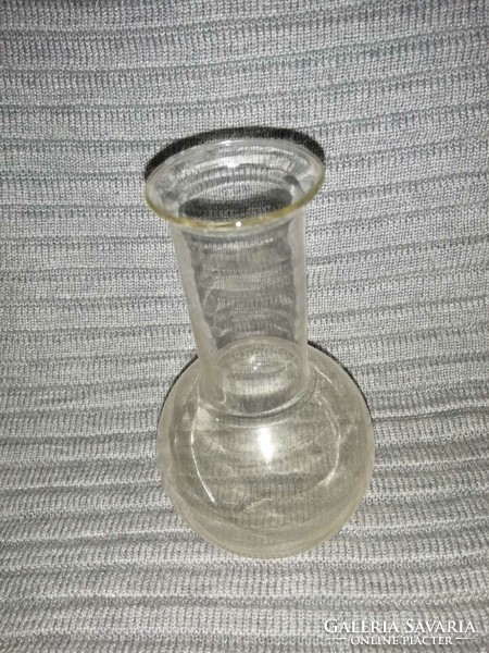 Üveg váza, 16 cm magas (A5)